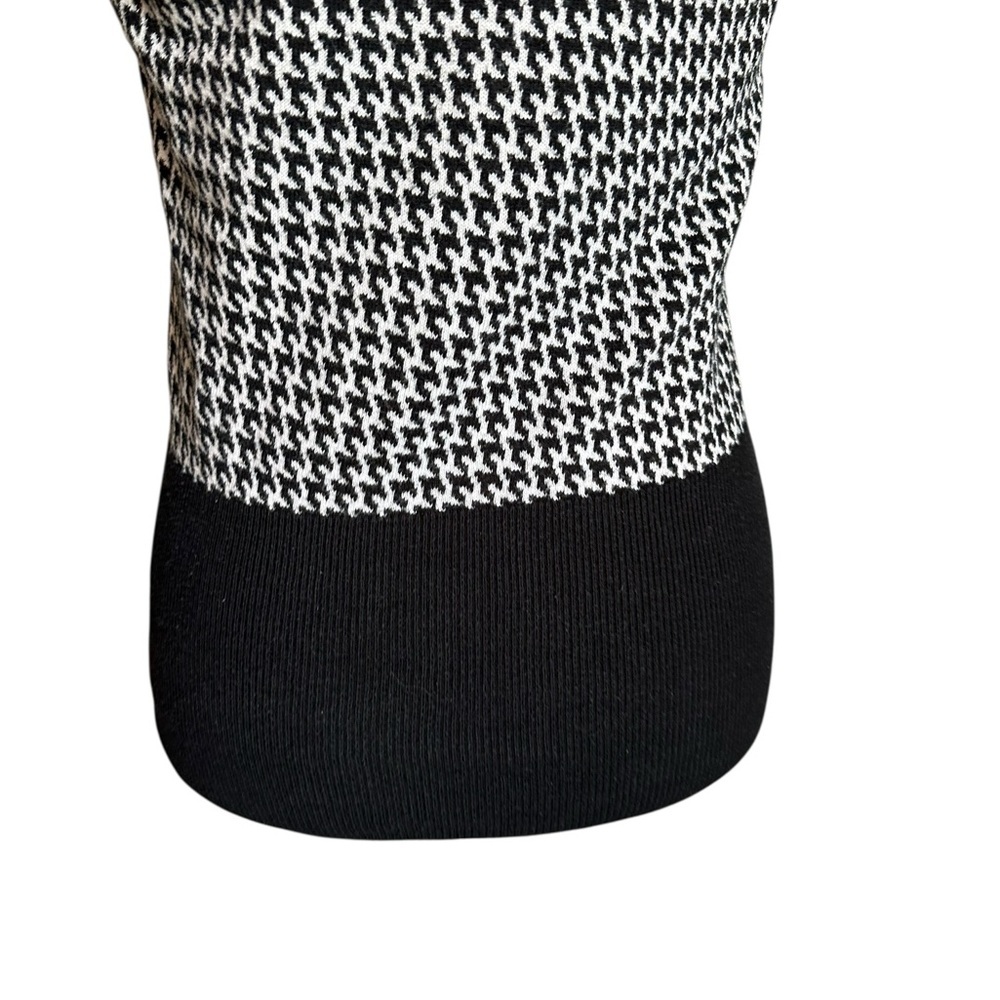 Guess Women's Black and White Sleeveless Top Size M - Picture 4 of 17